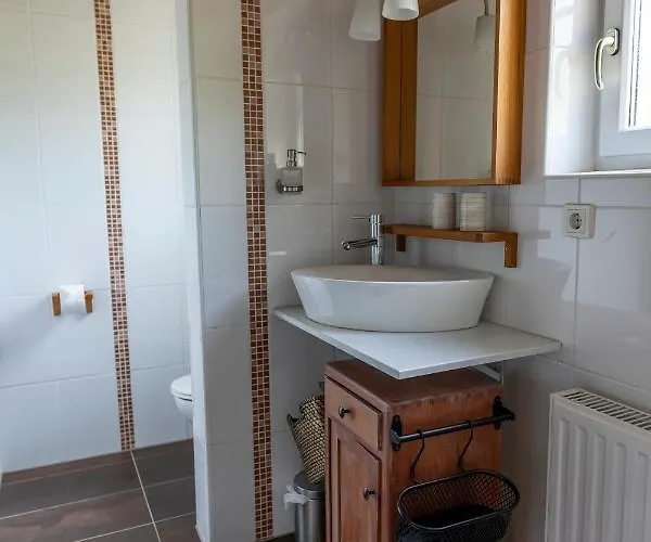 Haring Проживание в семье Китцекк-им-Заузаль