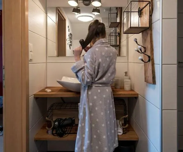 Haring Проживание в семье *